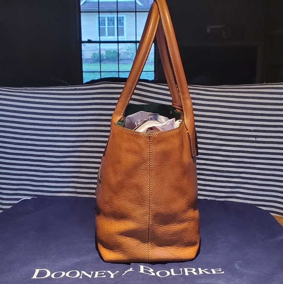 Dooney and Bourke Russell tote - Picture 4 of 8